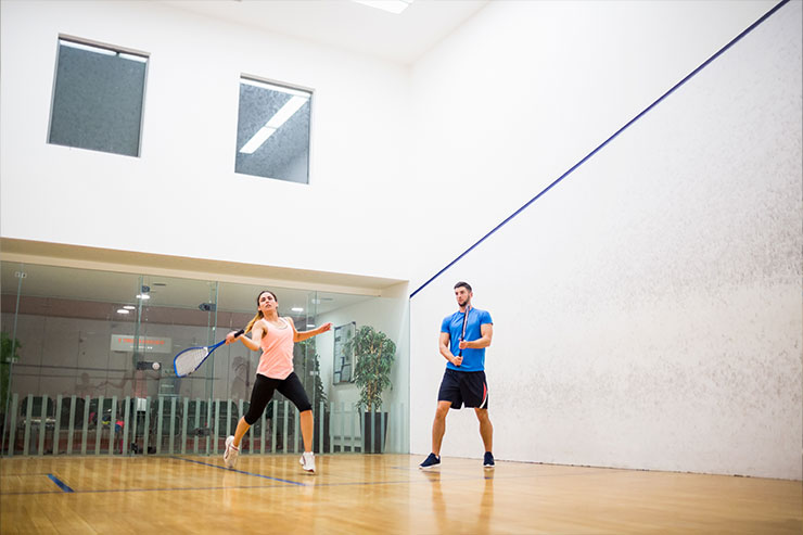 Indoor Squash Court in Orizzonte Baner Sus